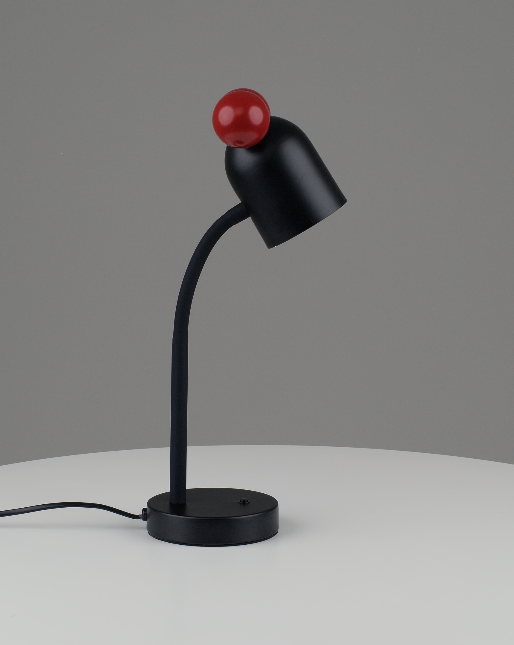 Лампа настольная Moderli V11275-1T Mykke