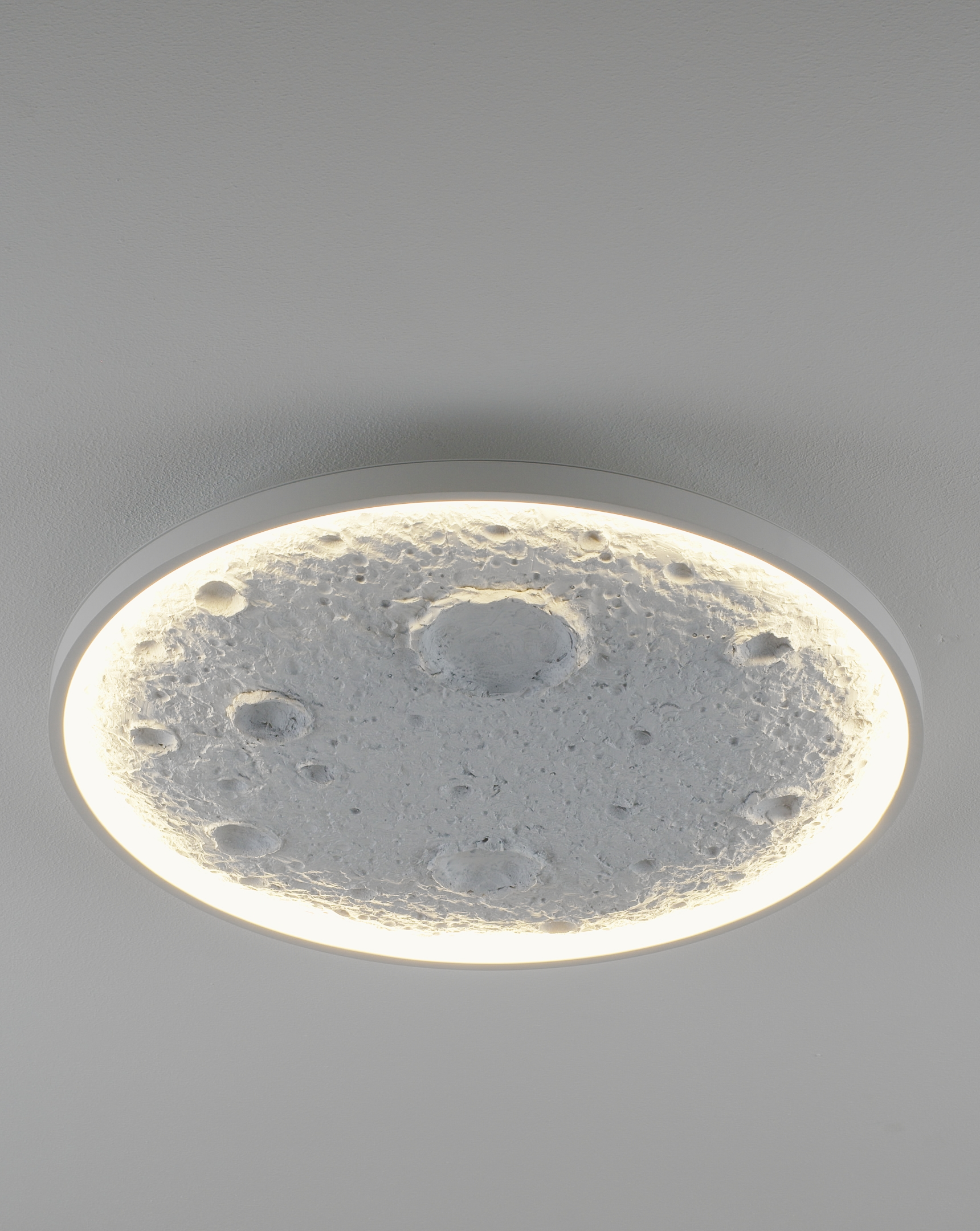 Светильник потолочный светодиодный Moderli V11658-CL Spatial