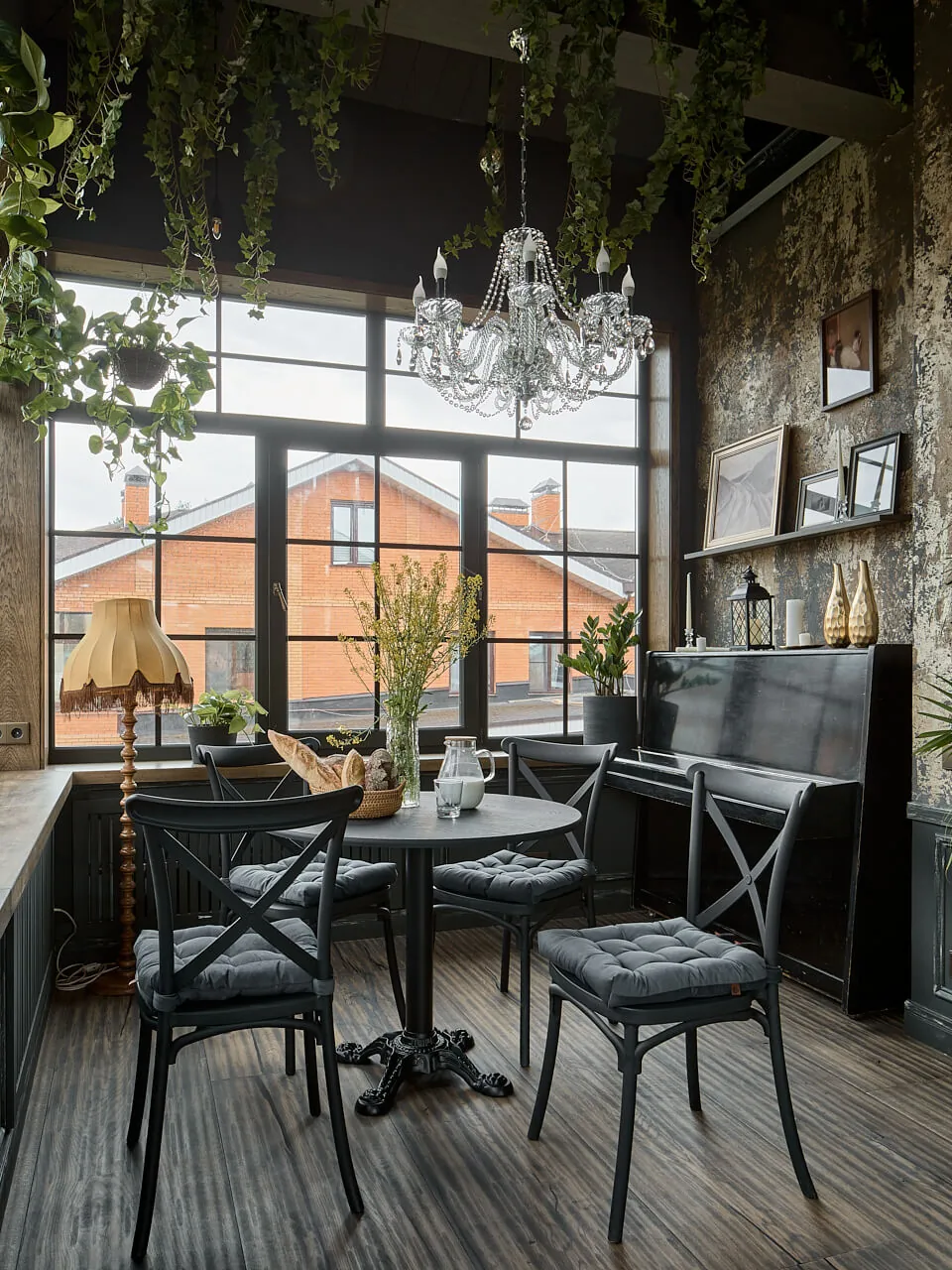 Стул Кроссо пластиковый черный