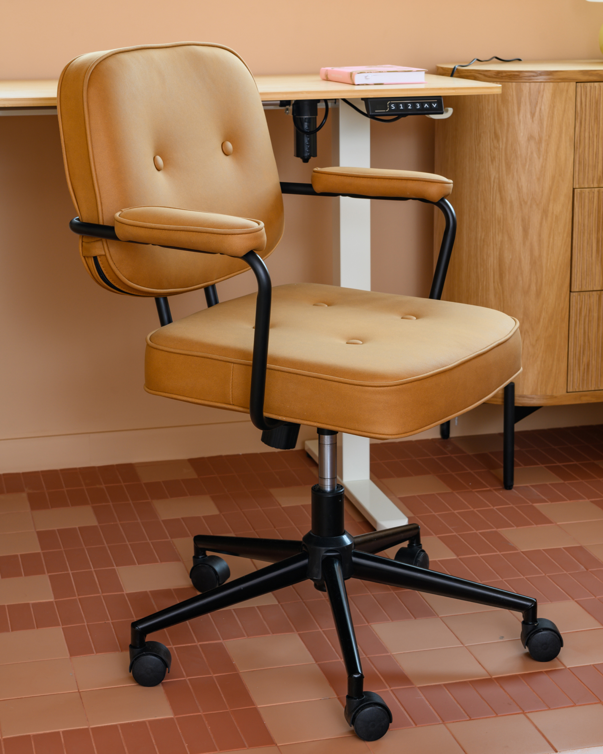 Кресло офисное Snoop коричневый