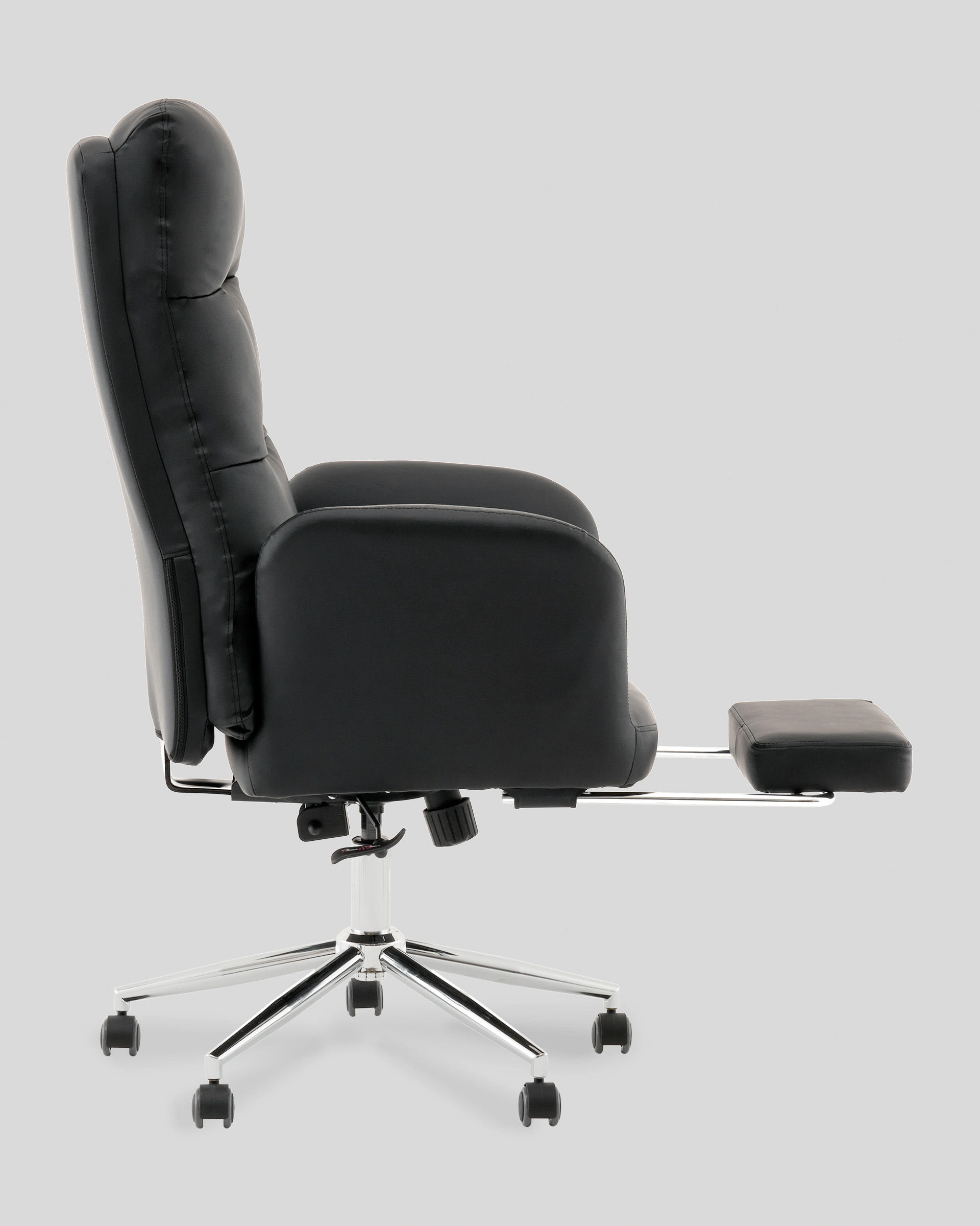 Кресло руководителя TopChairs Solid с оттоманкой черный
