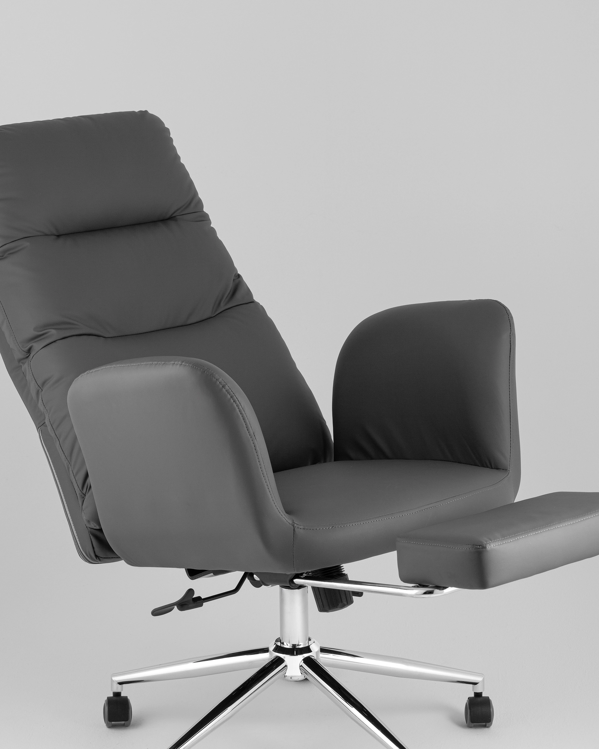 Кресло руководителя TopChairs Solid NC с оттоманкой серый
