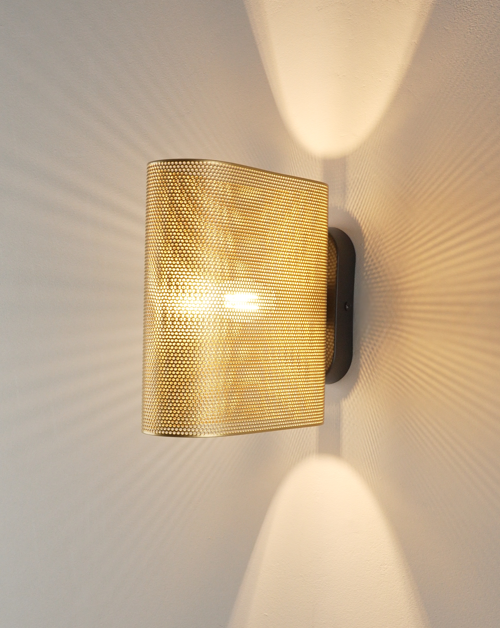 Светильник настенный Moderli V11808-1W Metalicana