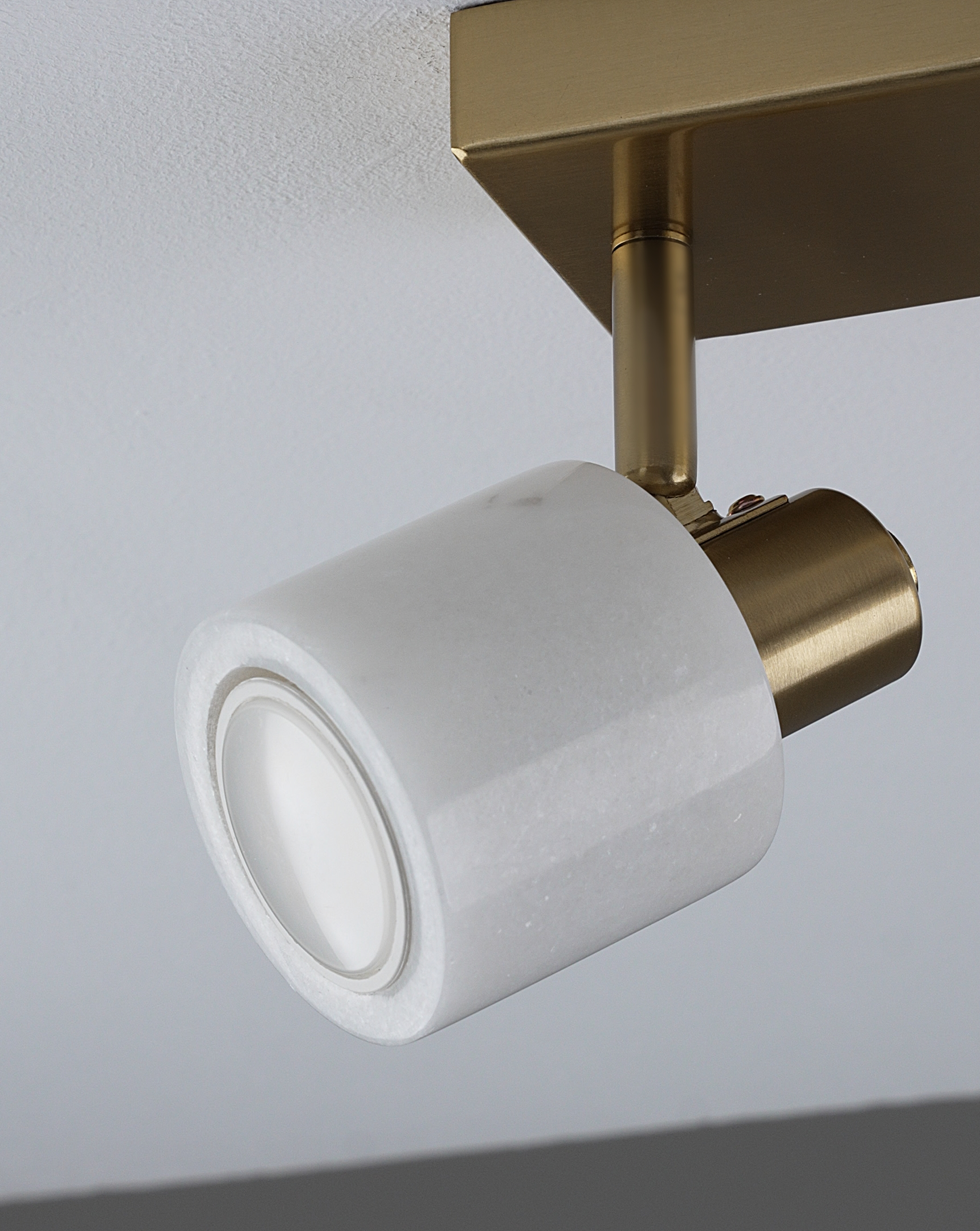 Спот Moderli V11827-2C Malet