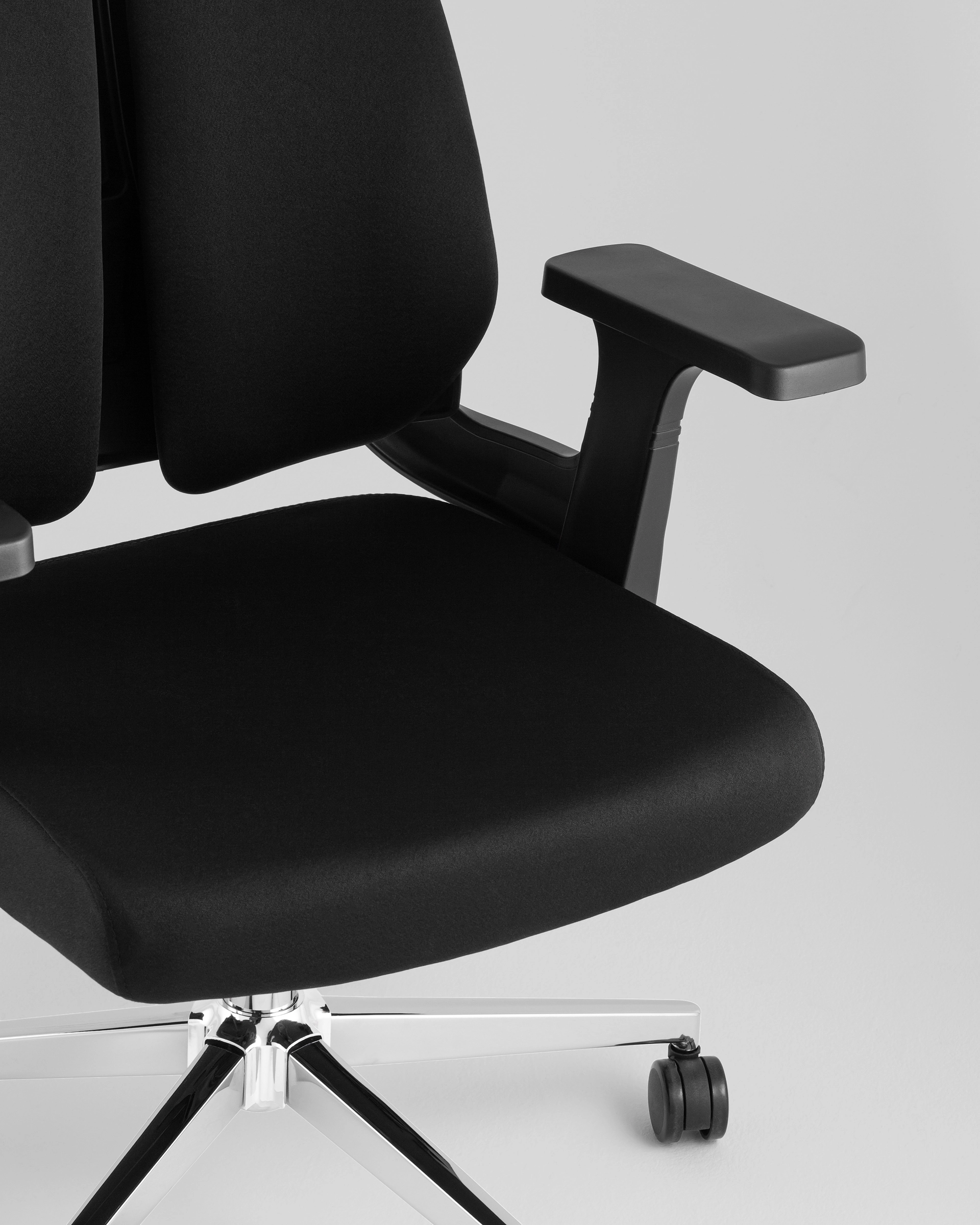 Кресло офисное TopChairs Kineo черный