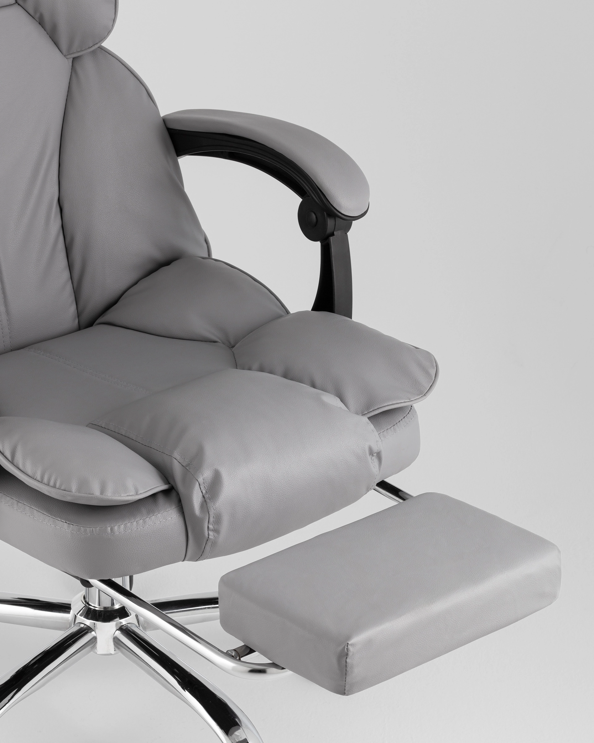 Кресло руководителя TopChairs Siento серый