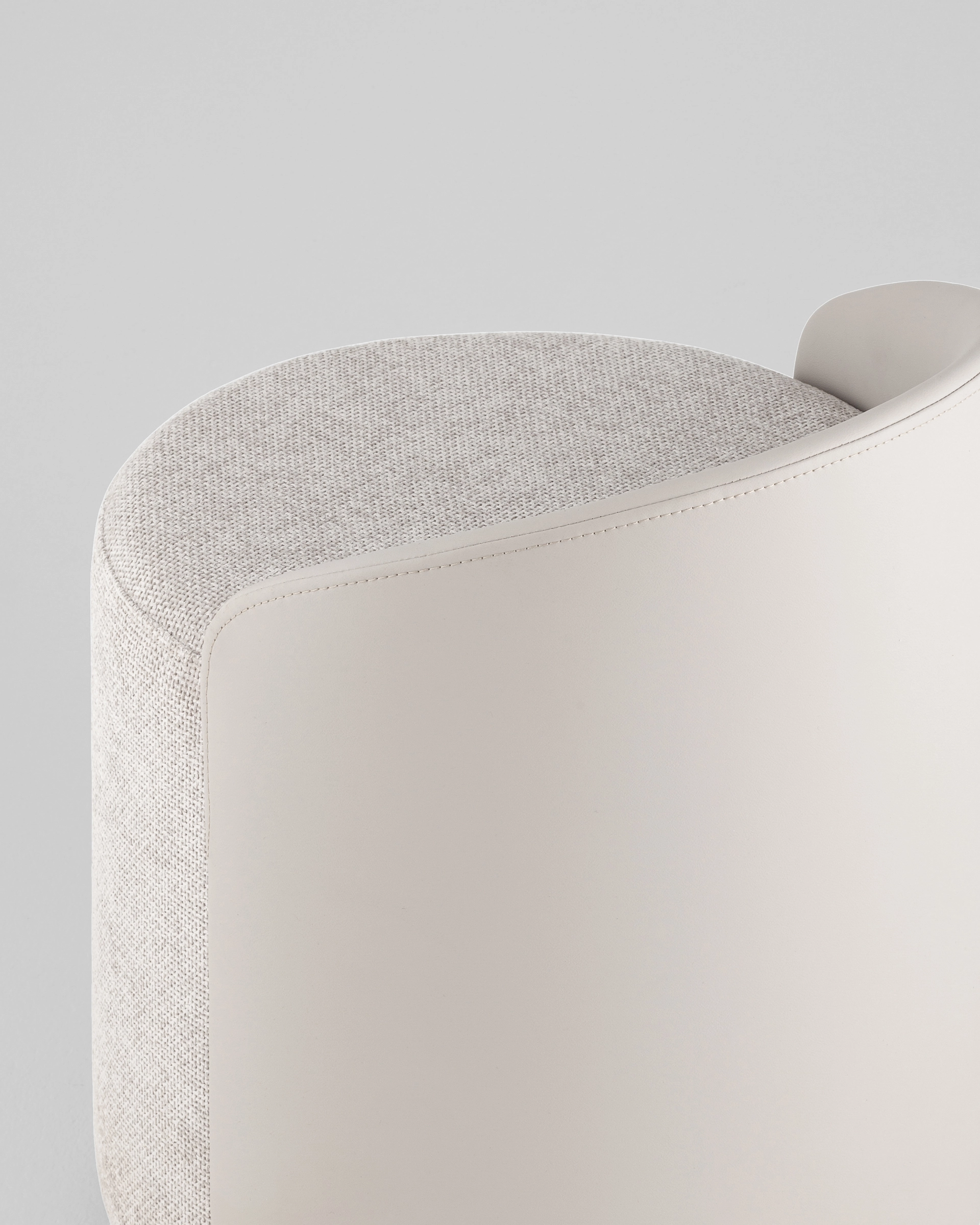 Пуф Тея спинка экокожа сиденье шенилл светло-серый