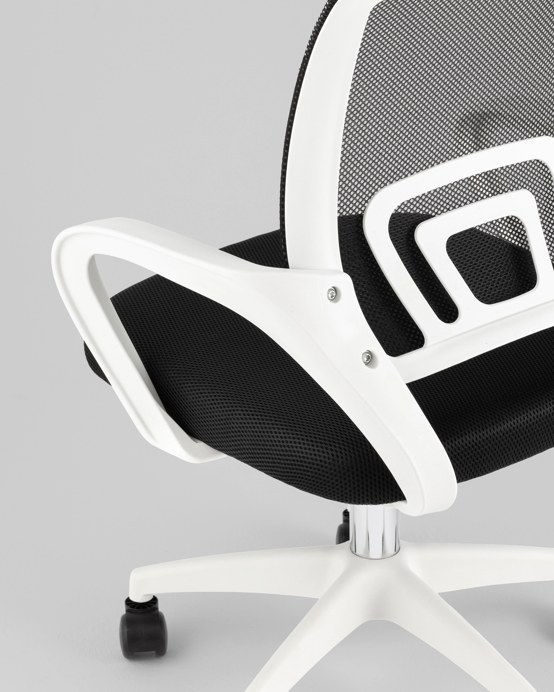 Кресло офисное TopChairs Simple SN черный пластик белый