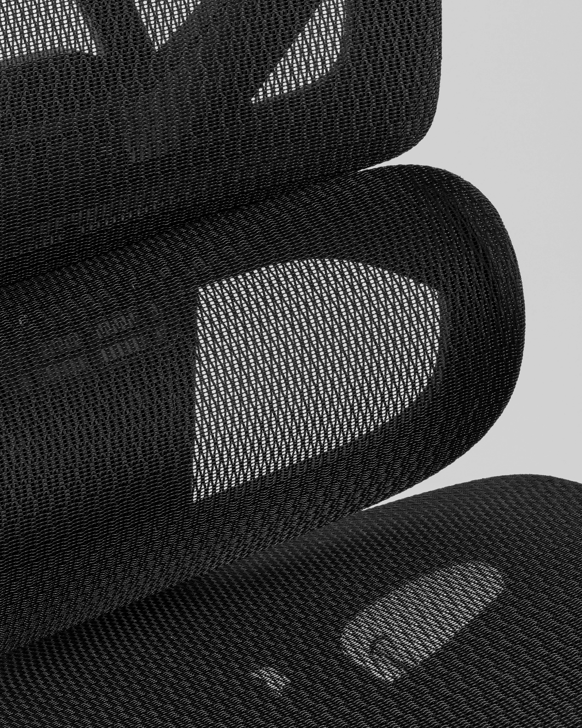 Кресло офисное TopChairs Vertus черная сетка