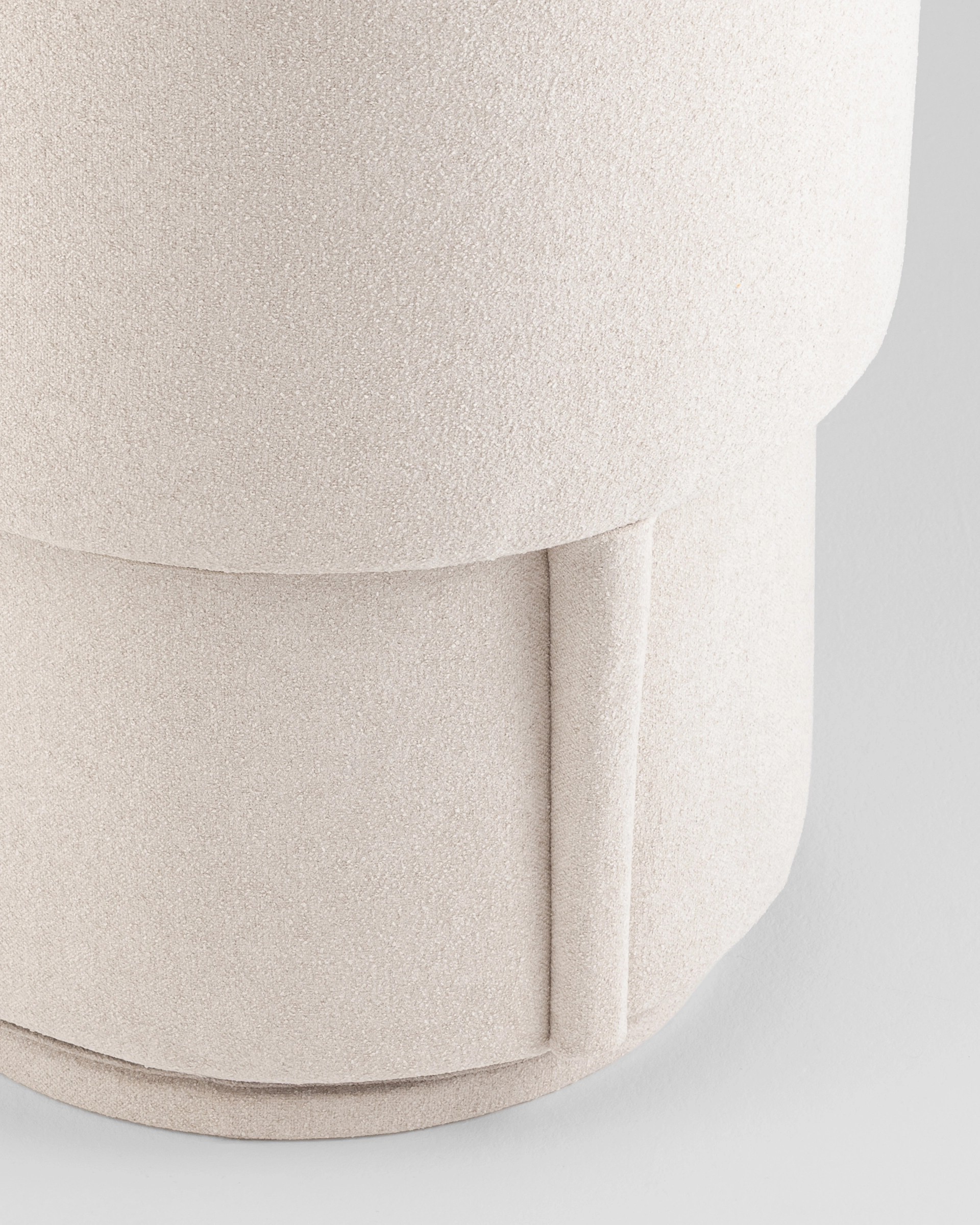 Пуф-трансформер Таунсвилл вращающийся с ящиком букле молочный