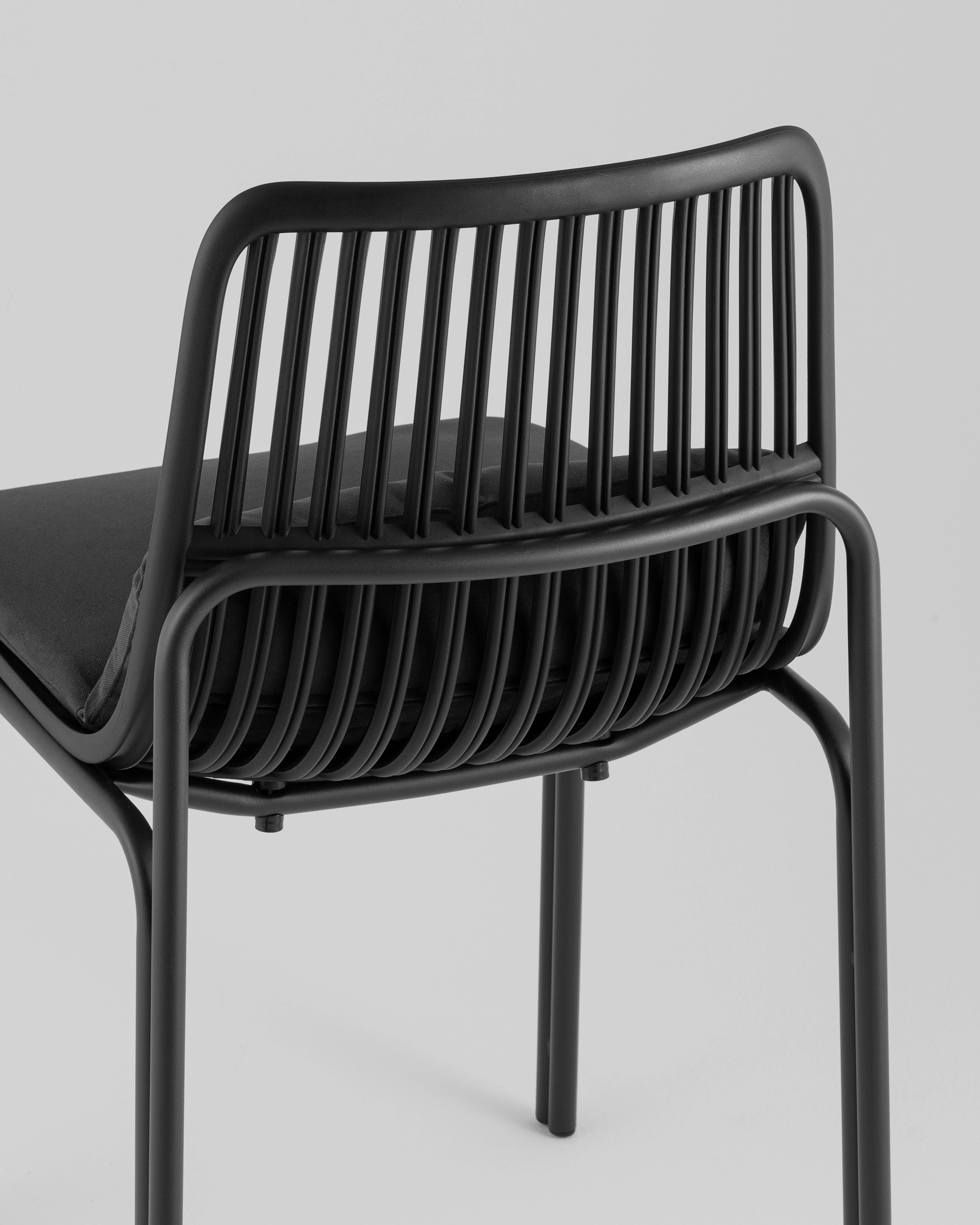 Стул Louran с подушкой чёрный