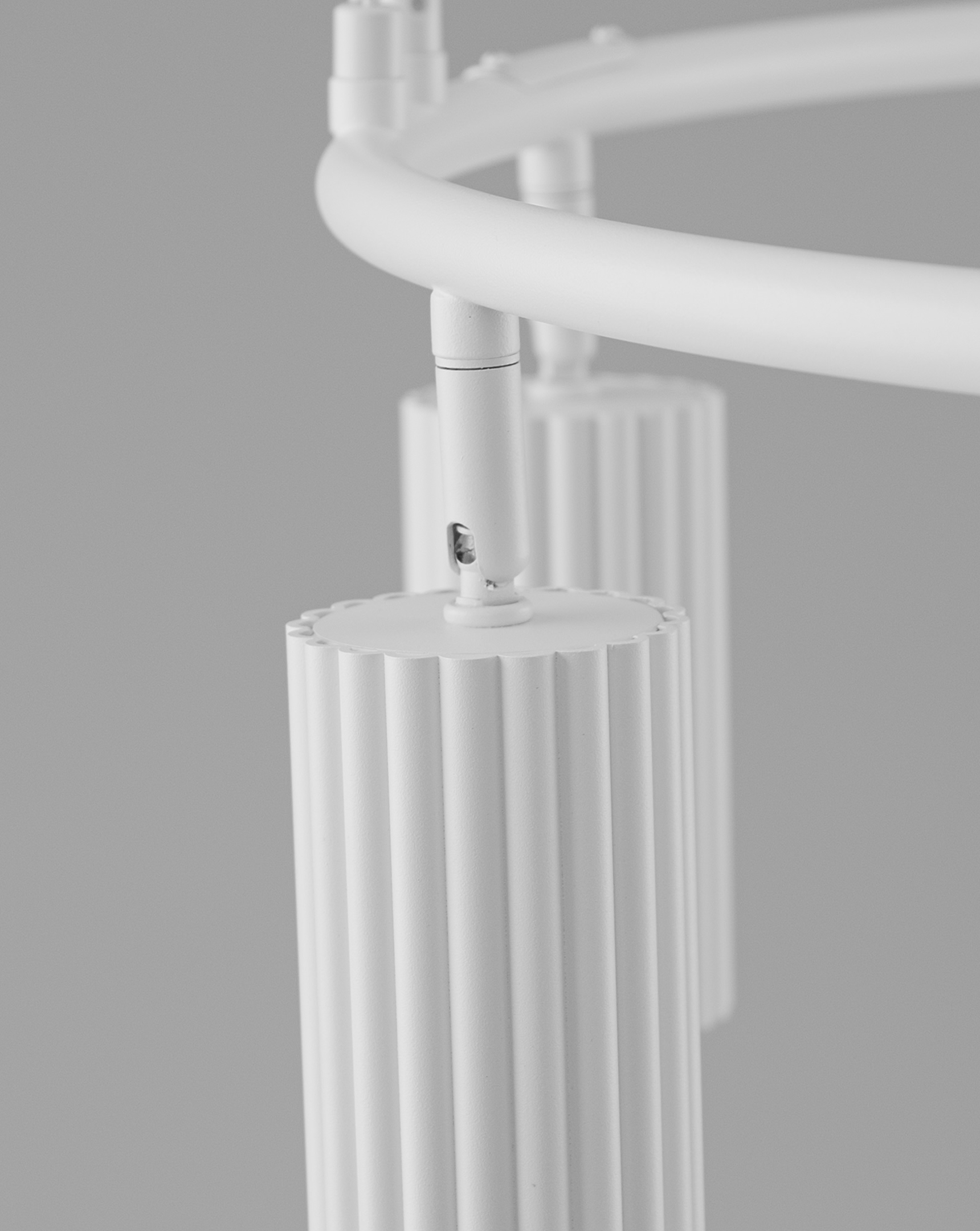 Люстра подвесная Moderli V11896-8P Cora