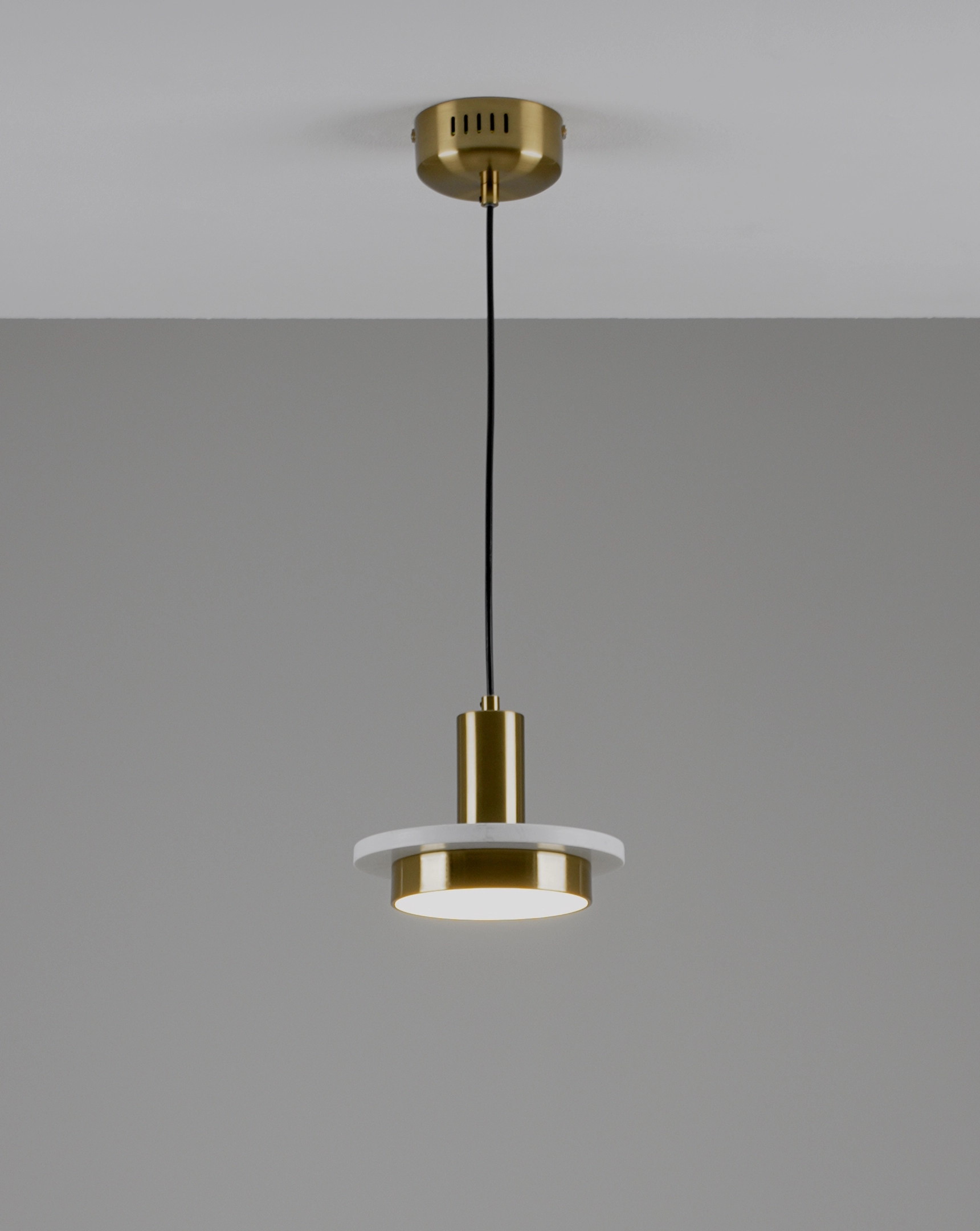 Светильник подвесной светодиодный Moderli V11502-PL Solumn