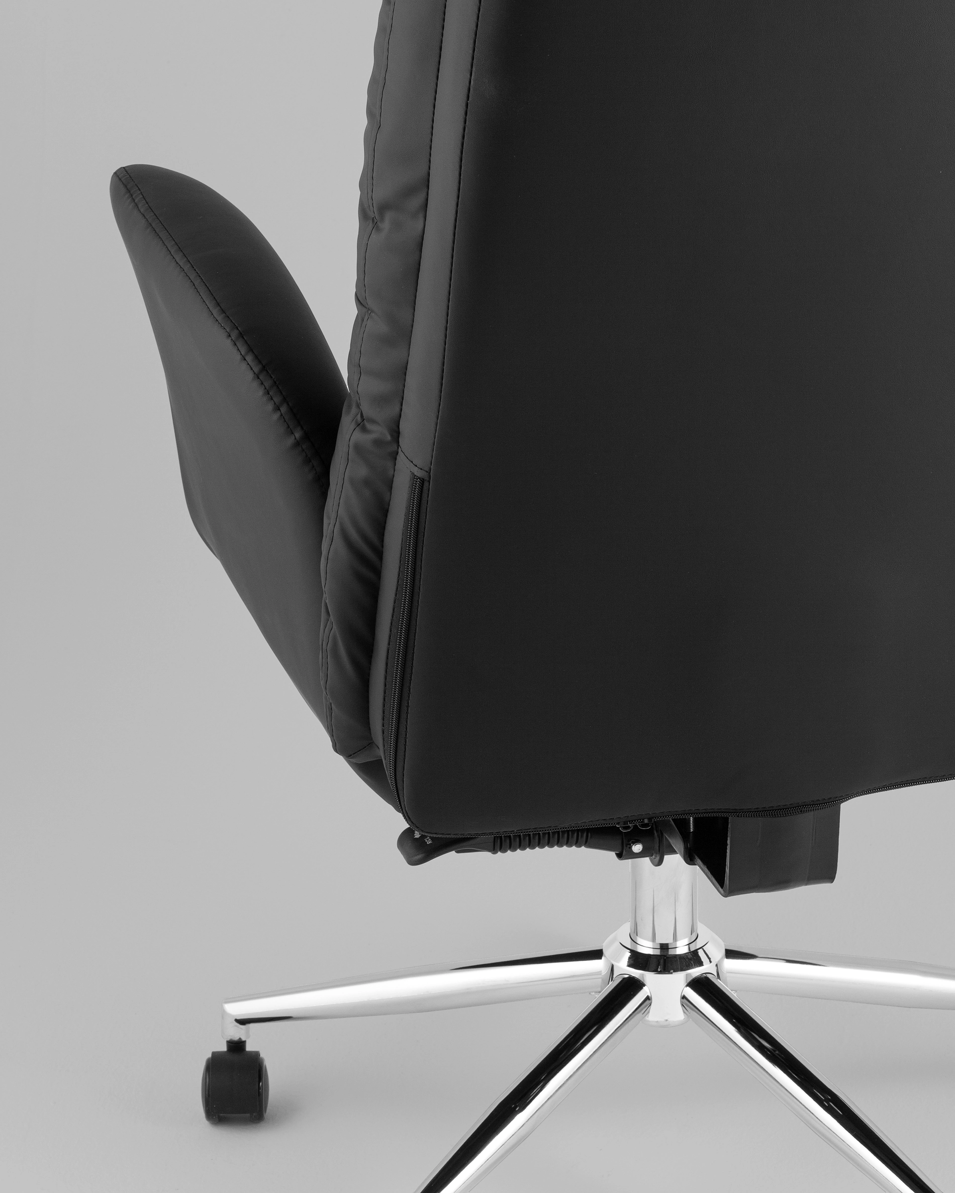 Кресло руководителя TopChairs Solid NC черный