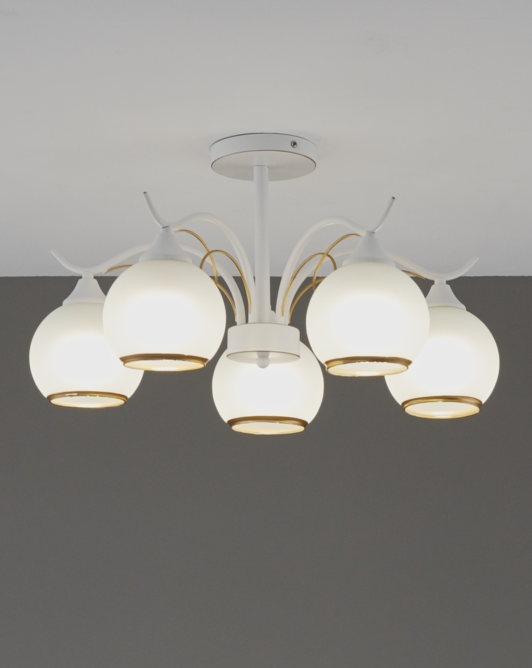 Люстра потолочная Moderli V11733-5C Allure
