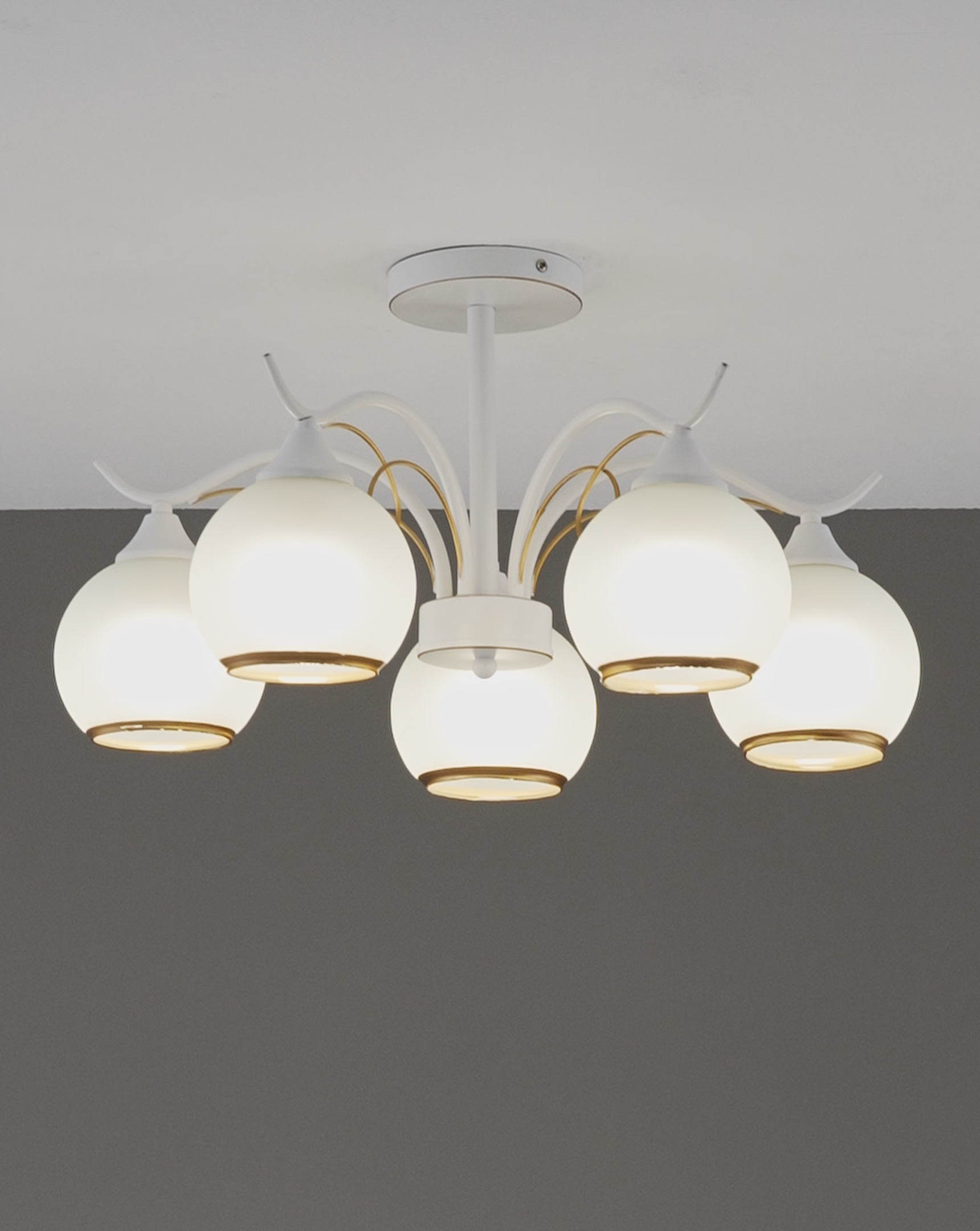 Люстра потолочная Moderli V11733-5C Allure