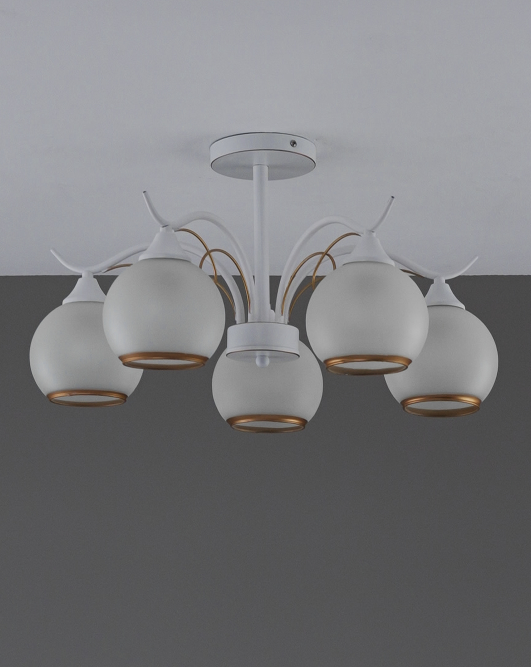 Люстра потолочная Moderli V11733-5C Allure