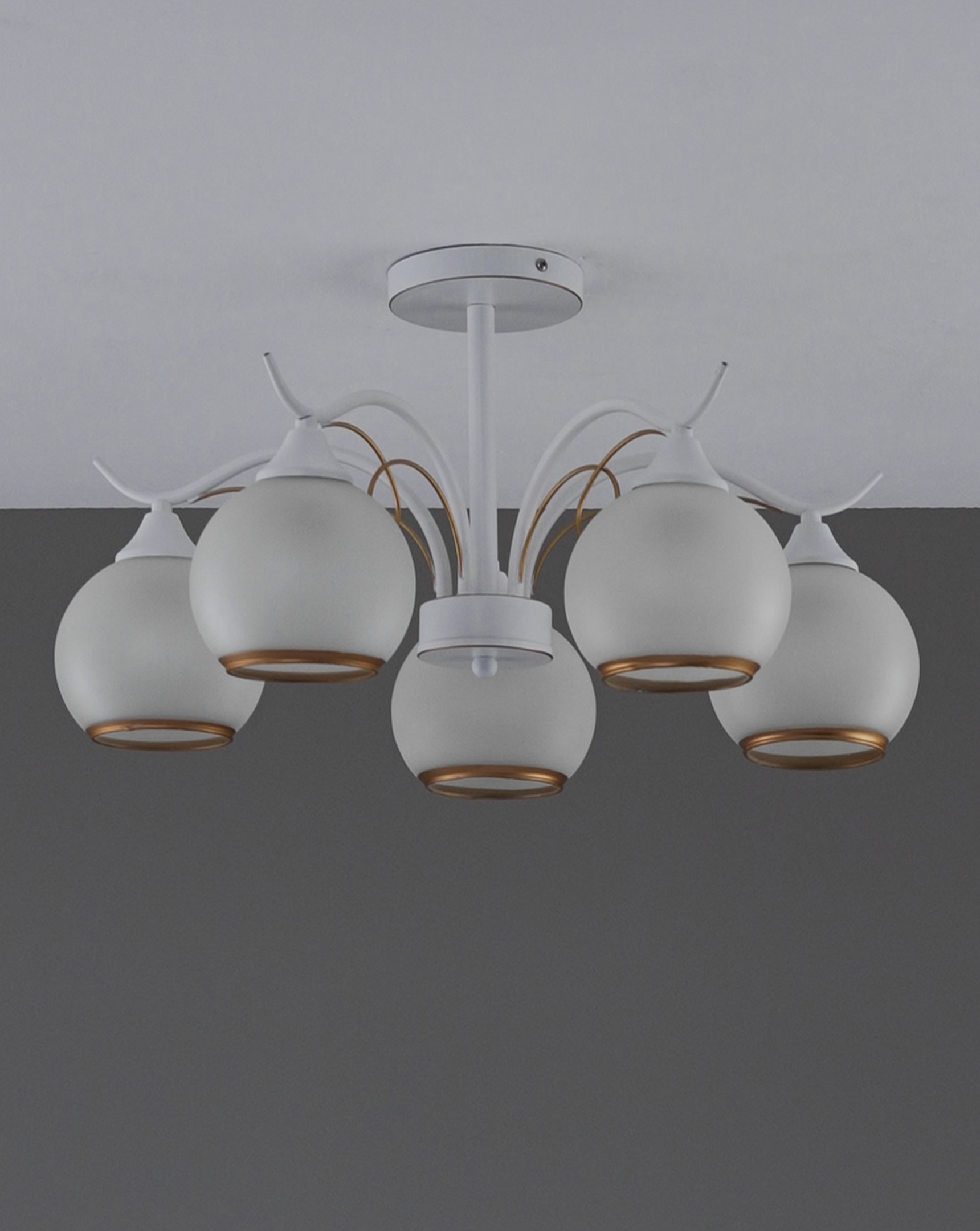 Люстра потолочная Moderli V11733-5C Allure