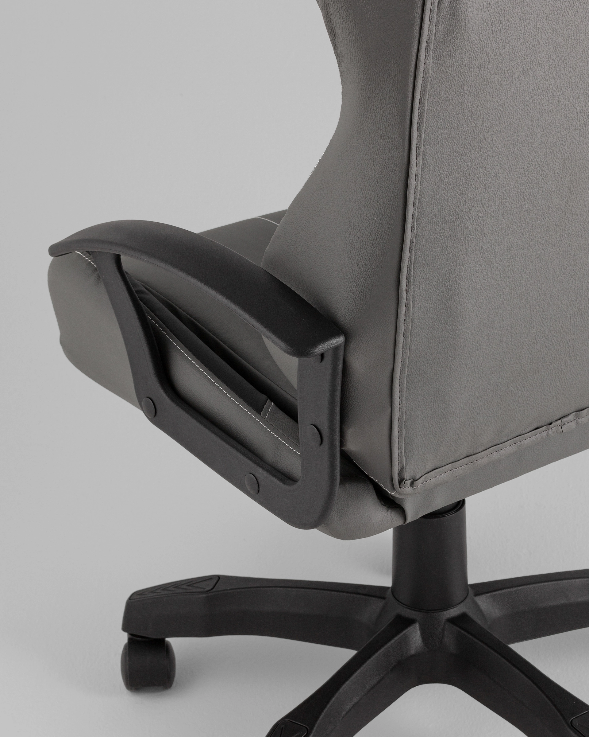 Кресло спортивное TopChairs Wyvern серо-черный