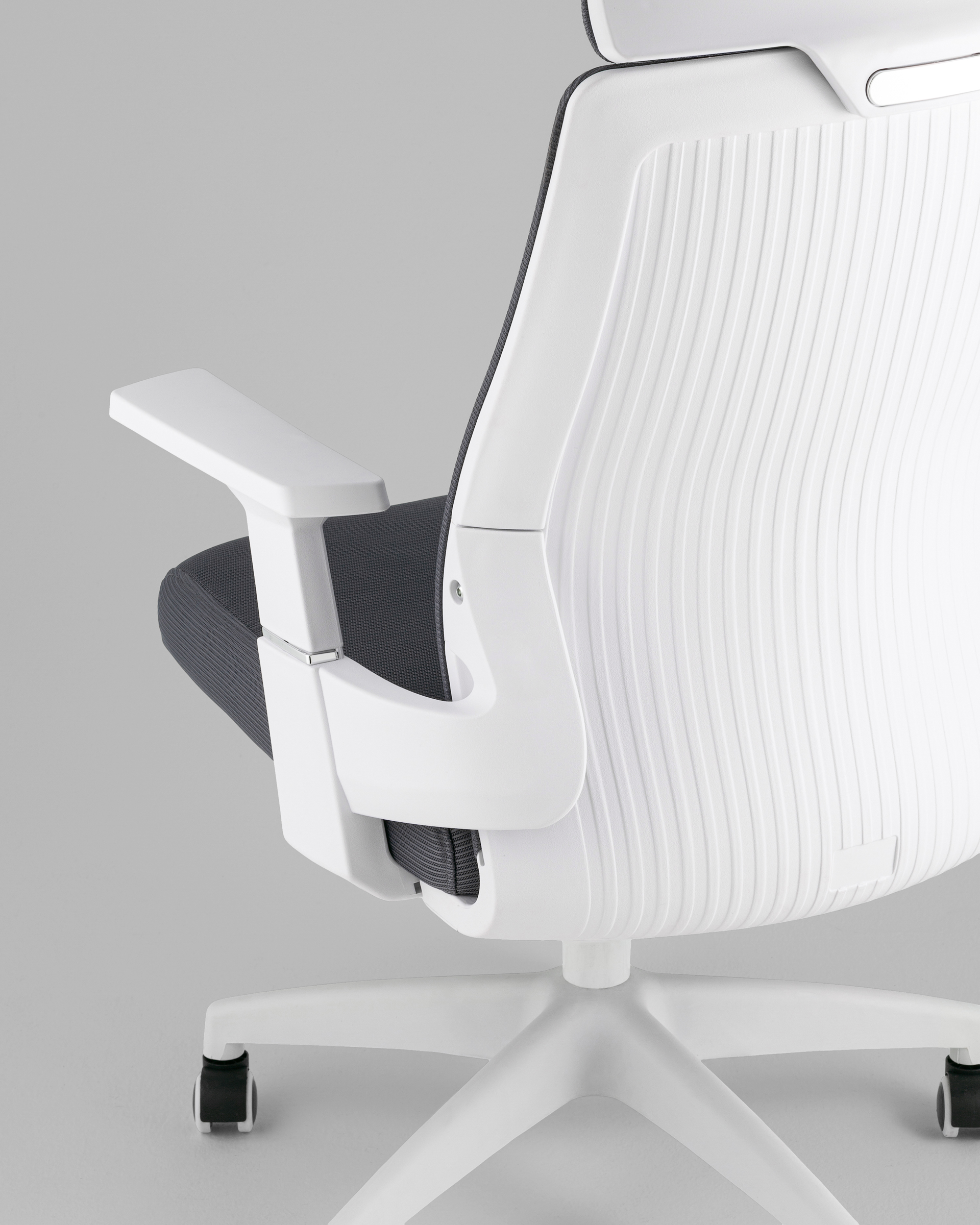 Кресло офисное TopChairs 2512 серый