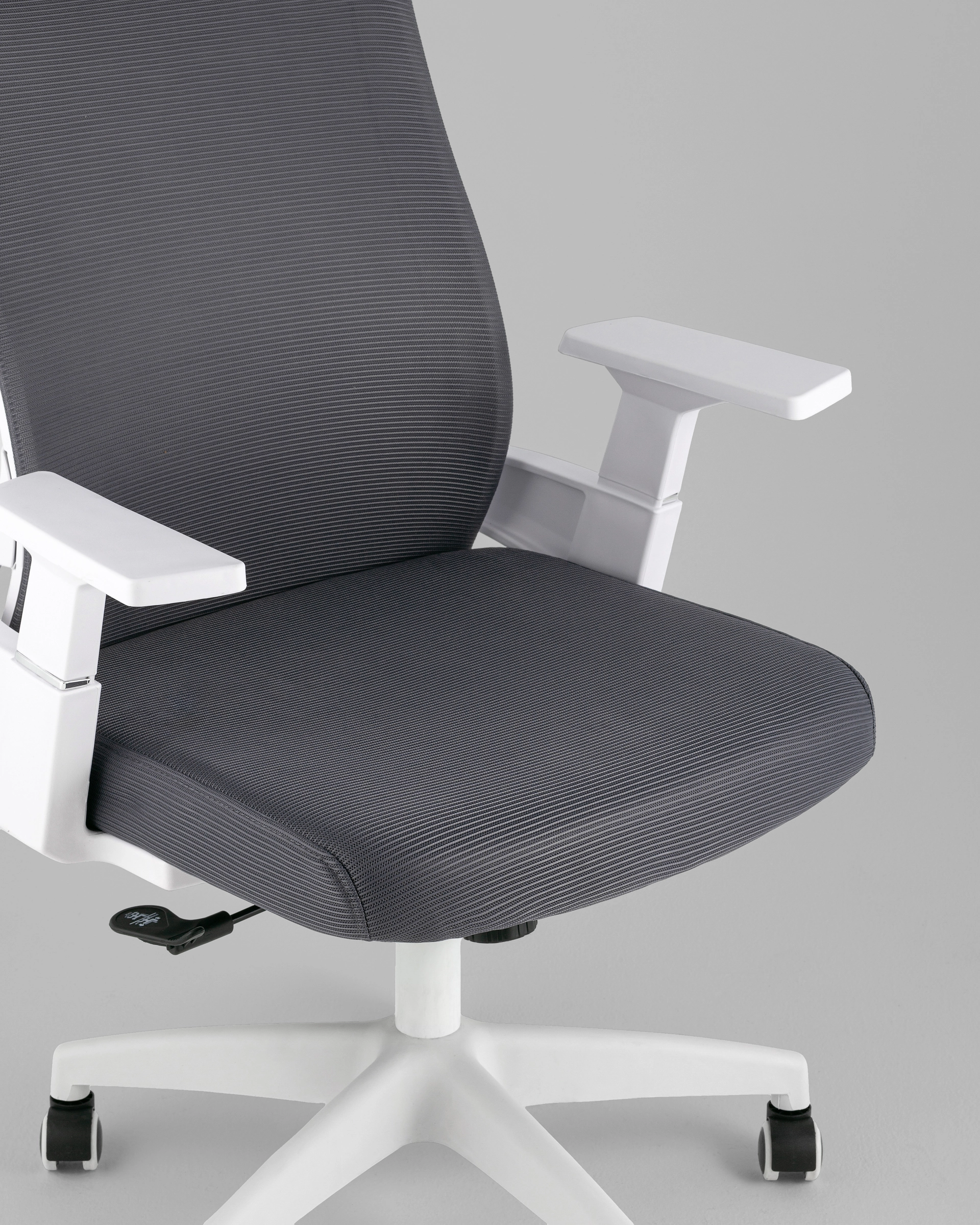 Кресло офисное TopChairs Velis серый