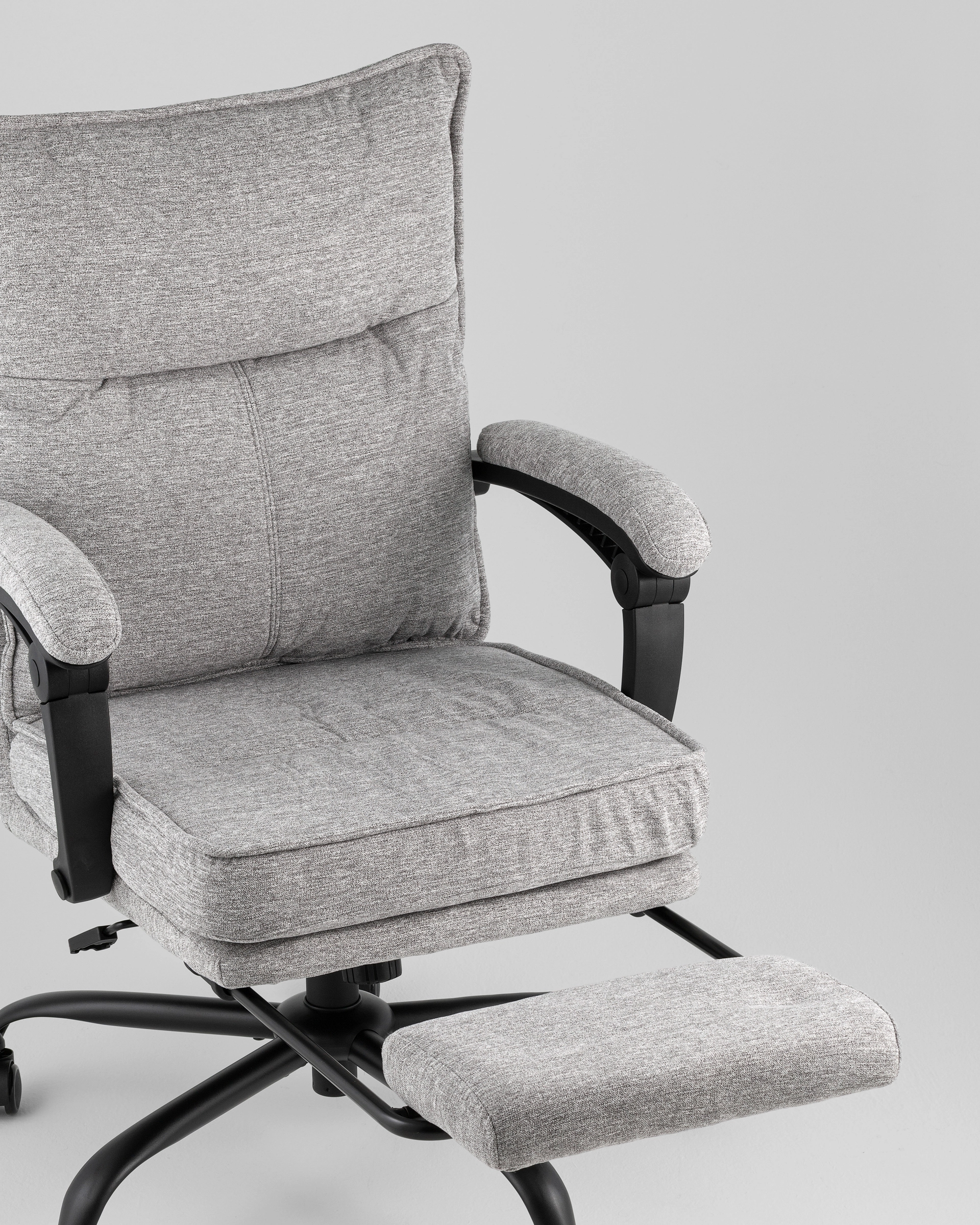 Кресло офисное TopChairs Relano светло-серый
