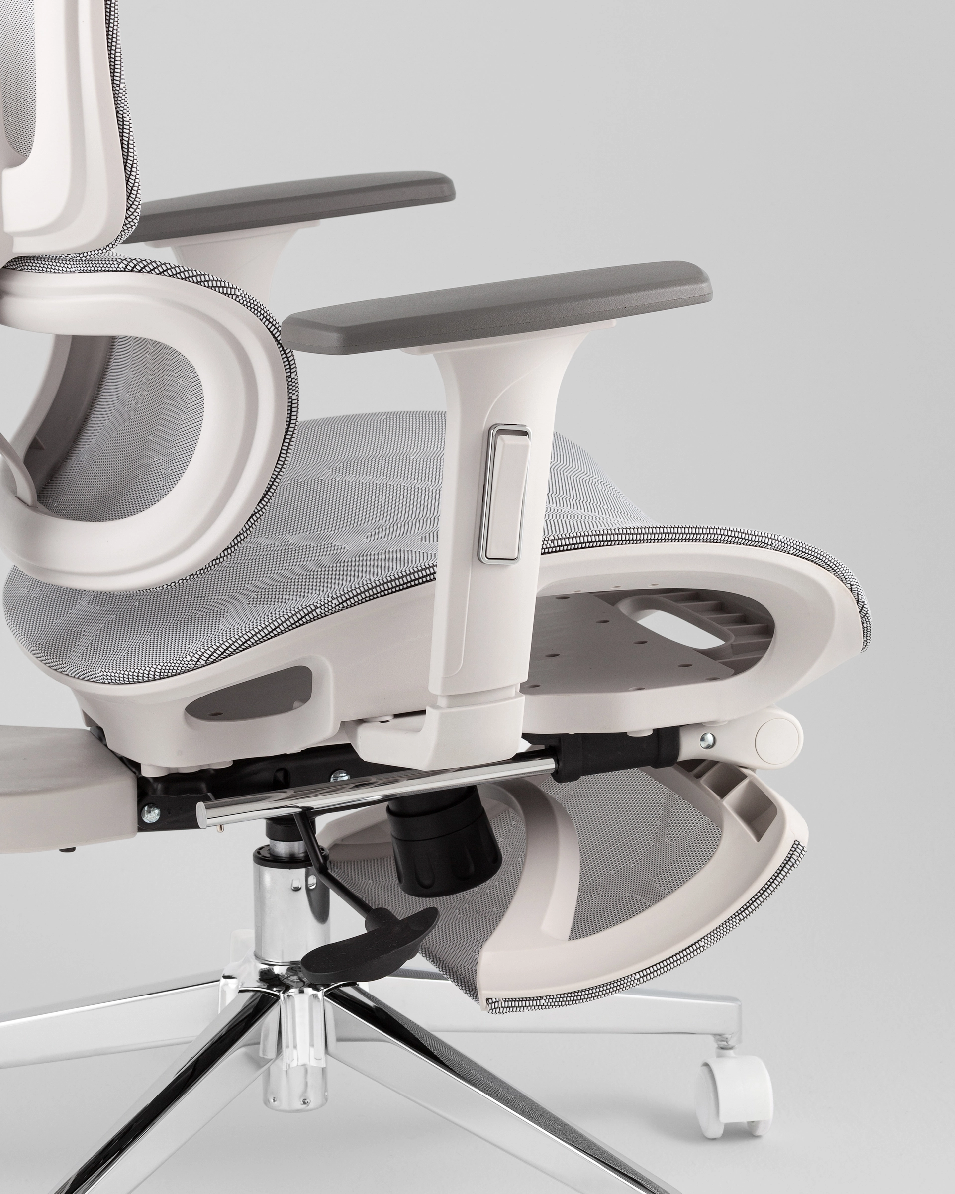 Кресло офисное TopChairs Nimbus белая сетка белый пластик