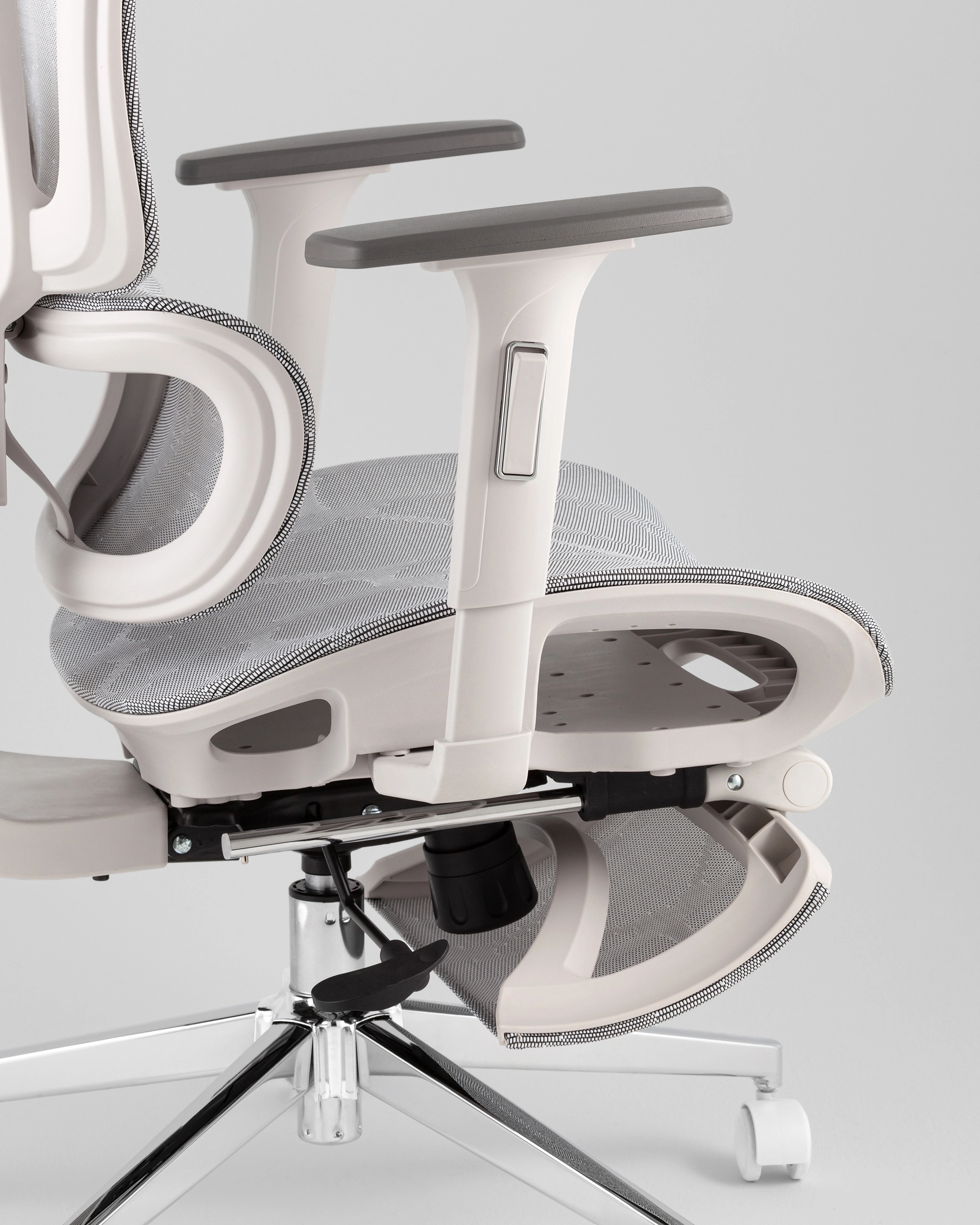 Кресло офисное TopChairs Nimbus белая сетка белый пластик
