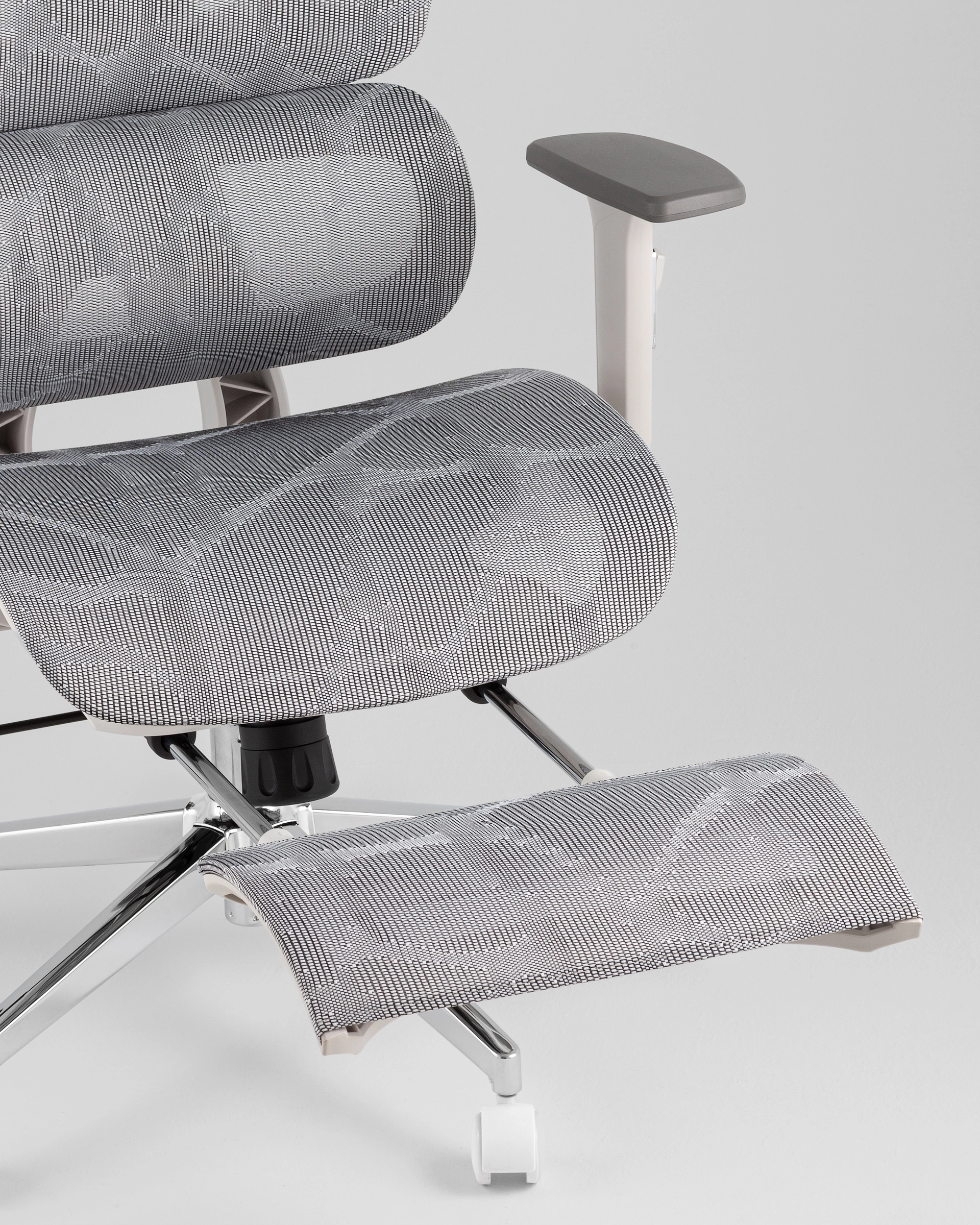 Кресло офисное TopChairs Nimbus белая сетка белый пластик