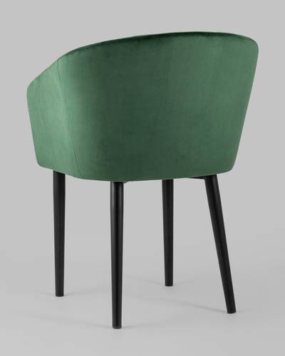 Зеленый стул с резким запахом у грудничка