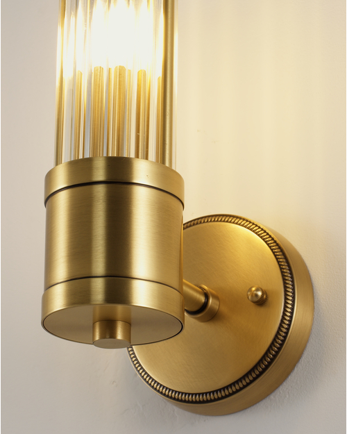 Светильник настенный Moderli V11020-1W Brass