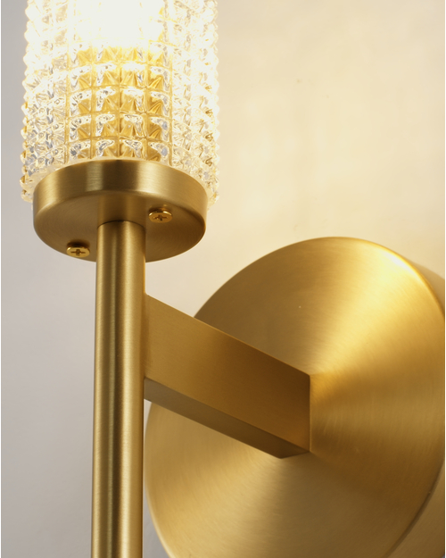 Светильник настенный Moderli V11021-1W Brass