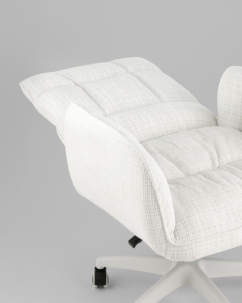 Кресло офисное TopChairs 2591 белый